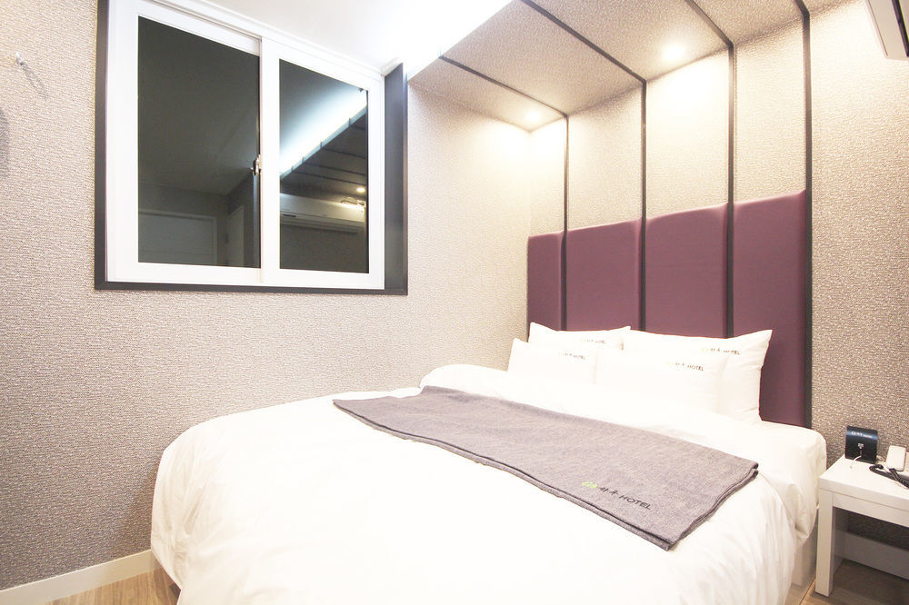 Haru Hotel Gimhae Exterior photo