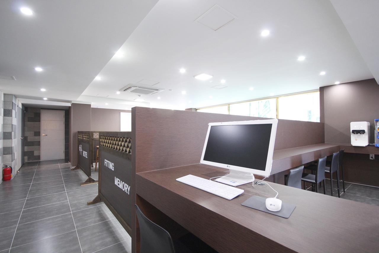Haru Hotel Gimhae Exterior photo