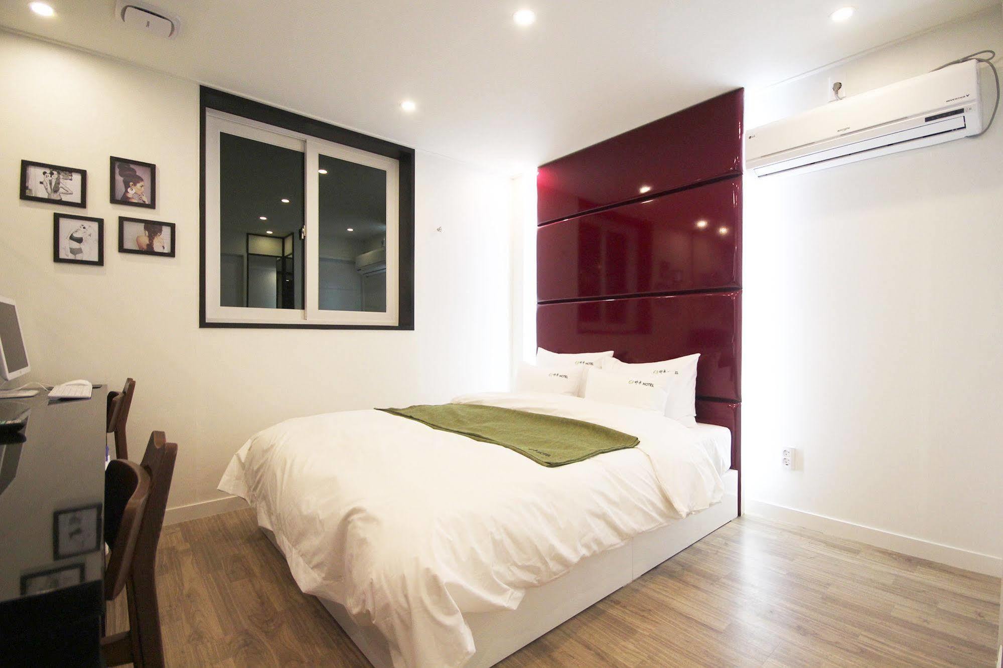 Haru Hotel Gimhae Exterior photo